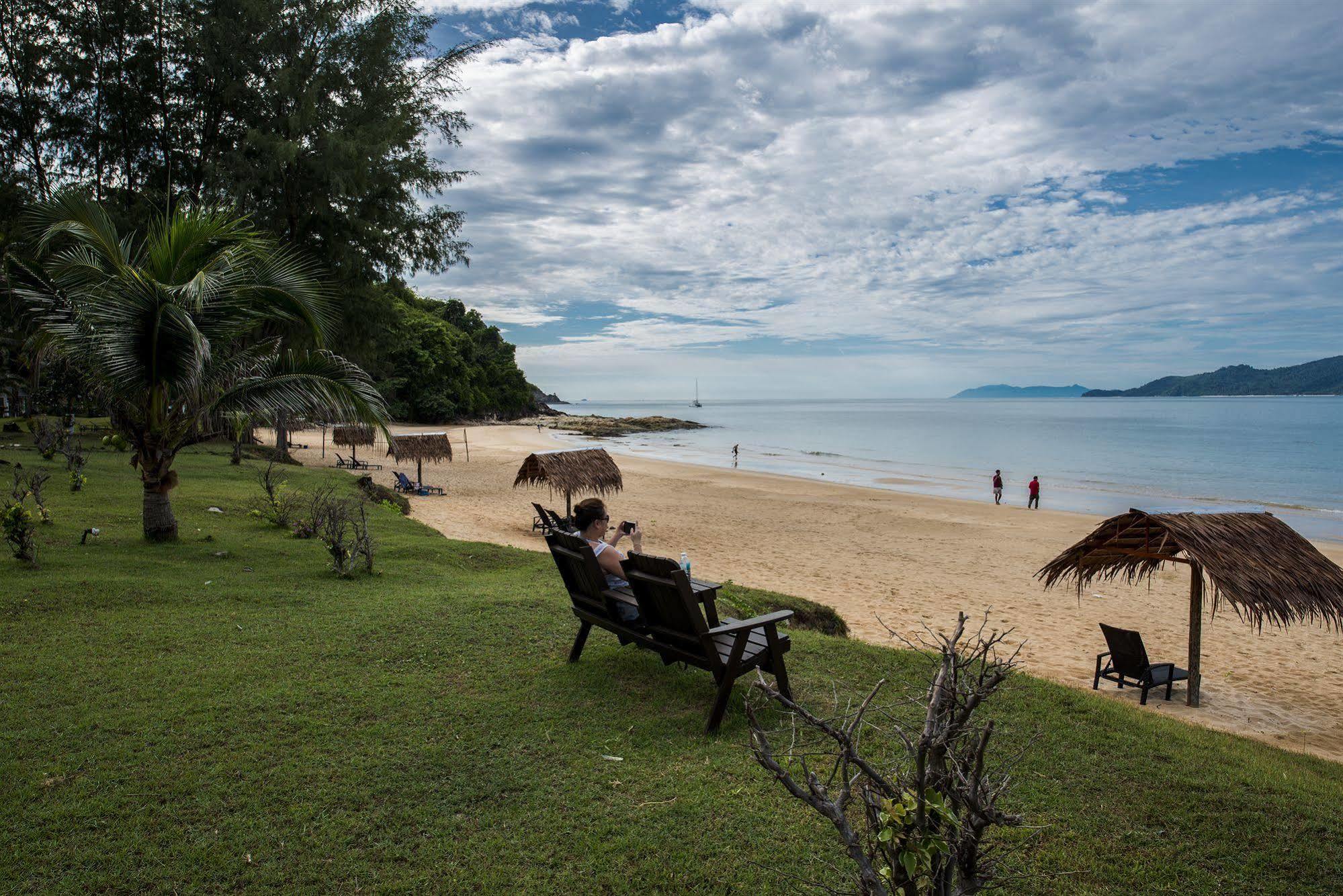 Sari Pacifica Resort & Spa, Sibu Island, Johor Pulau Sibu Exterior photo